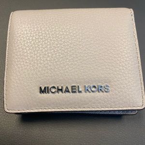Michael Kors jet set carry all card case/wallet